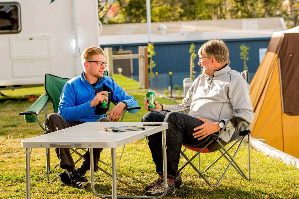 BIG4 St Helens camping two men