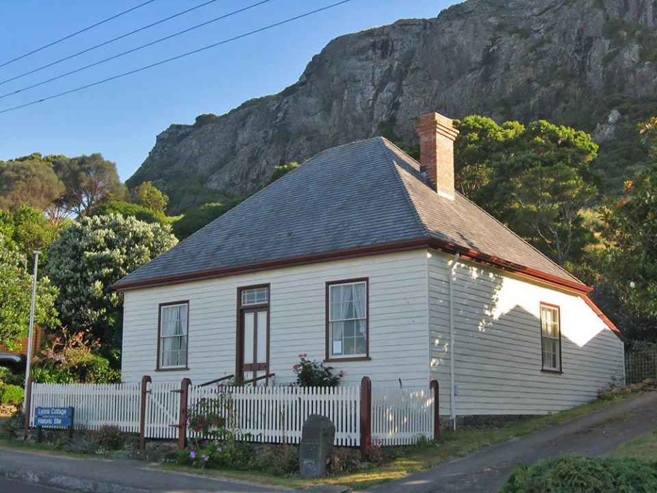Lyons cottage